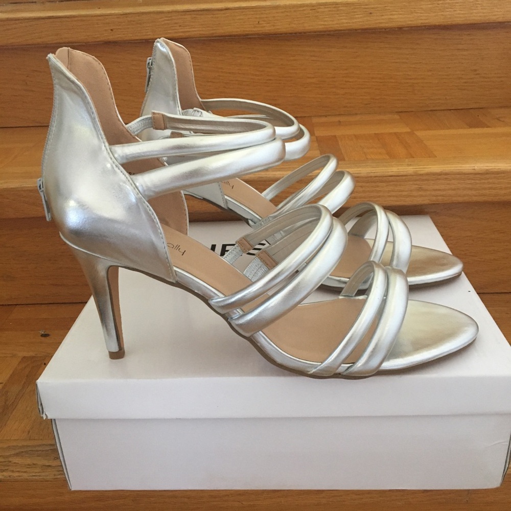 Sz 13 silver strappy sandals